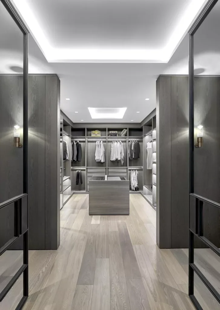 Contemporary Walk-in Closet Design