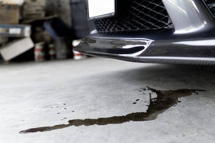 Different Signs of an Oil Leak and Recognizing Them