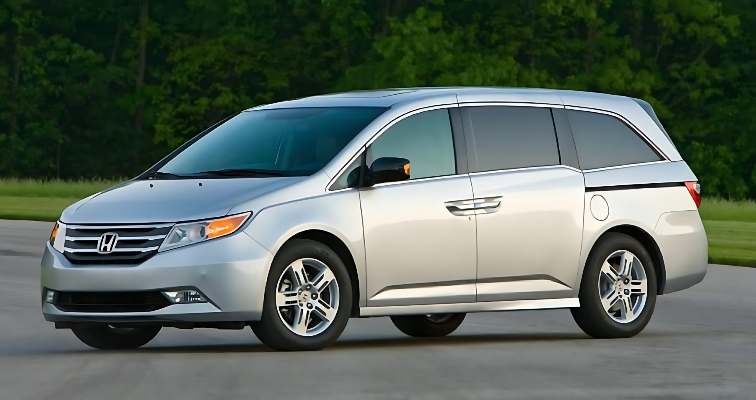  2013 Honda Odyssey - A Budget-Friendly Option