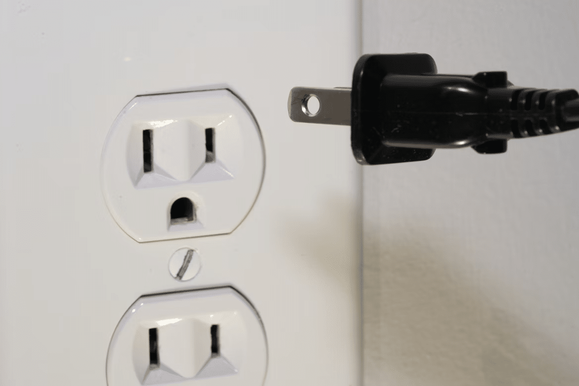Troubleshooting Common Electrical Problems in Your Home - Opple House